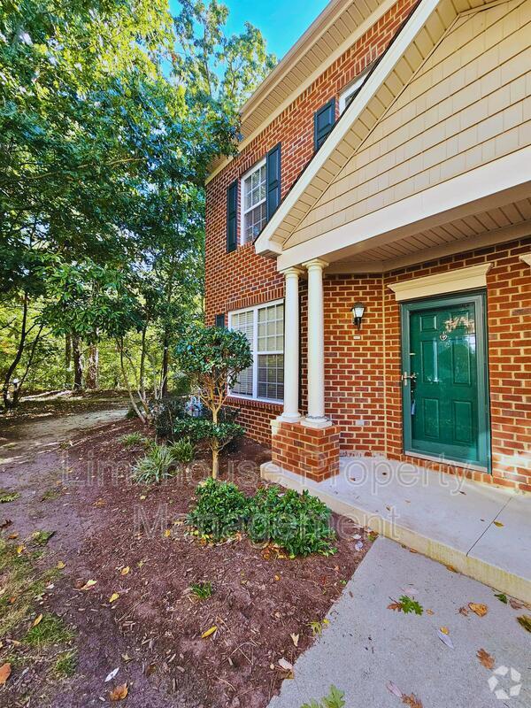 Building Photo - 5260 Elston Ln