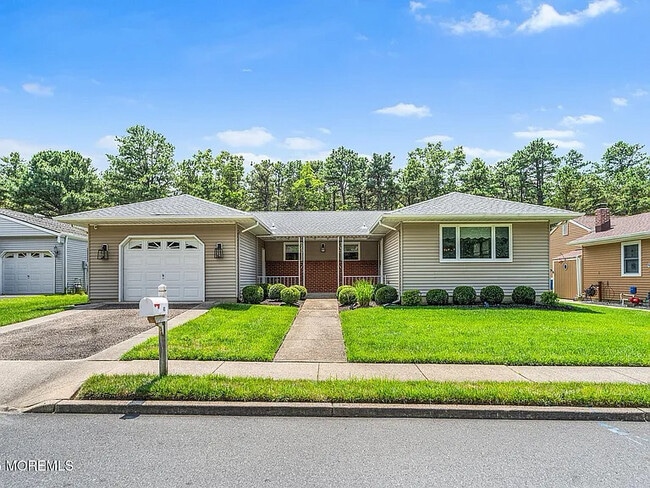 Building Photo - 43 Freeport Ct