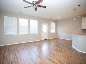 Building Photo - 13147 Peppergate Ln