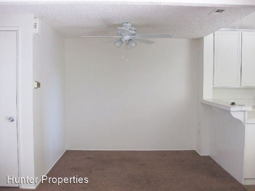Building Photo - 1141 Woodlake Dr