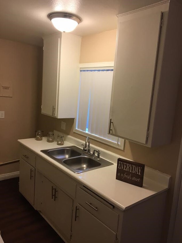Foto principal - 730 N Mavis St