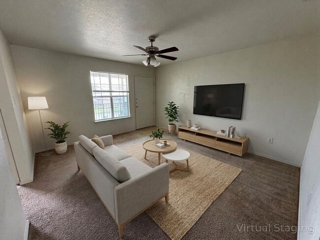 Building Photo - 3301 Toledo Dr