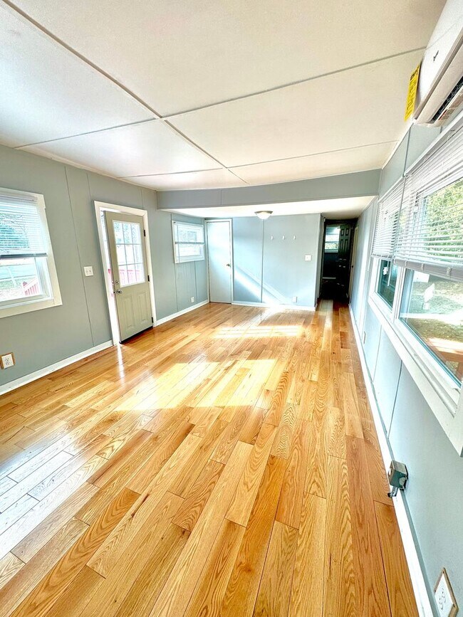 Building Photo - 2 Bedroom, 1.5 Bath Singlewide Home Located in Hampstead