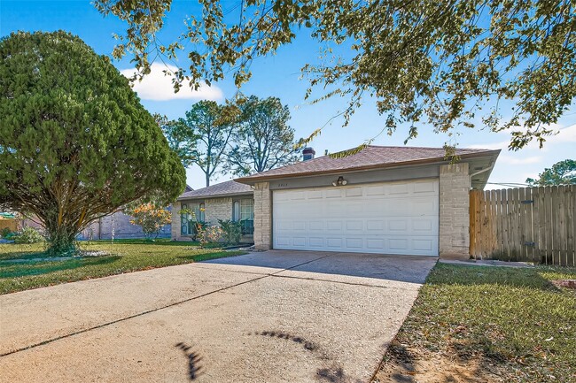 Foto del edificio - 2803 Fir Crest Ct