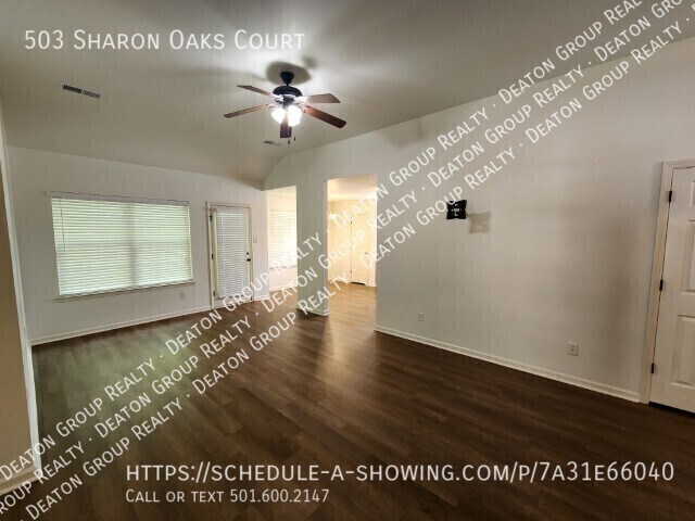 Foto del edificio - 503 Sharron Oaks Ct