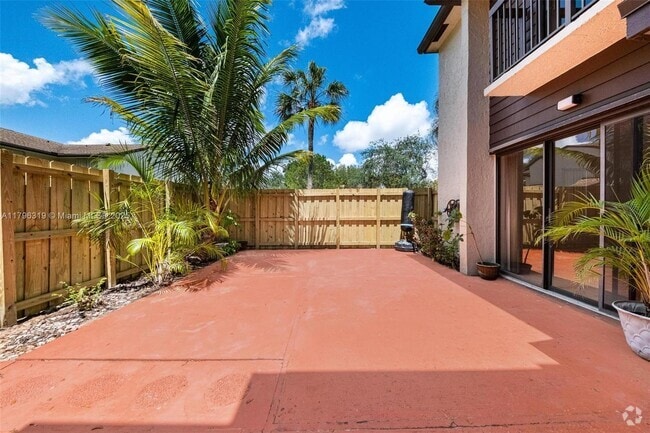 Building Photo - 3199 Cocoplum Cir