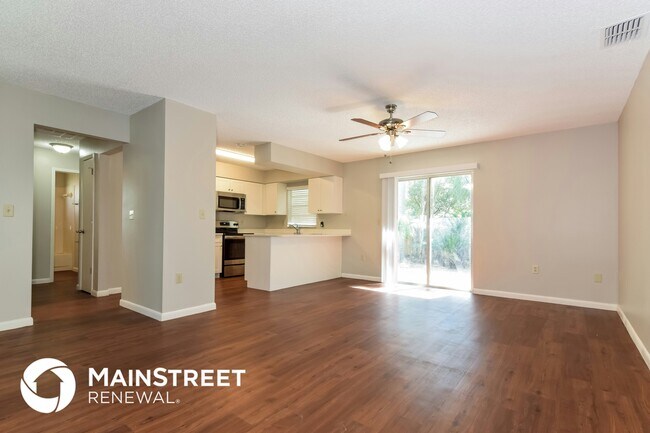 Foto del edificio - 5420 Southgrove Pl