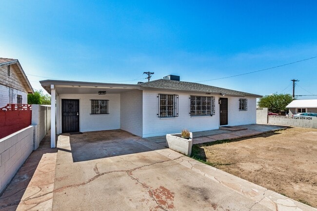 Building Photo - 5446 S 17th Pl