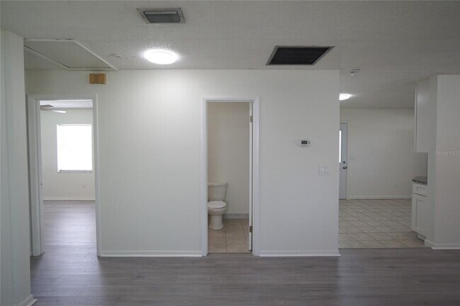 Foto del edificio - 4007 W Cass St