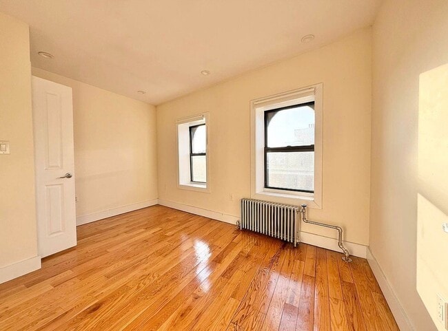 Photo - 24 Rogers Ave Apartment