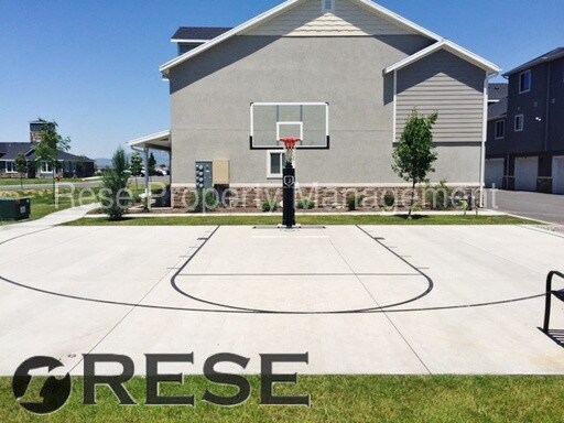 Foto del edificio - 4764 W Wagon Train Dr