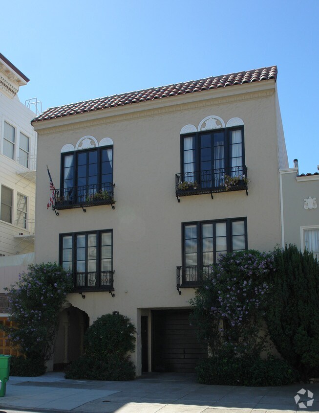 Building Photo - 15 Rico Way