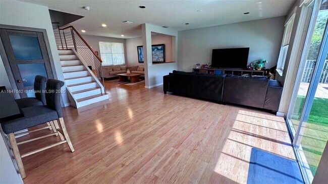 Foto del edificio - 4411 Foxtail Ln