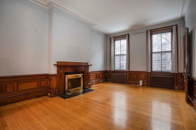 Building Photo - 123 Marlborough St