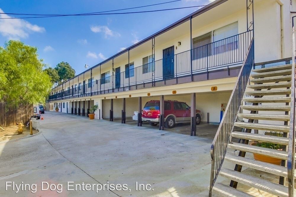 Building Photo - 5311-5315 Santa Margarita St