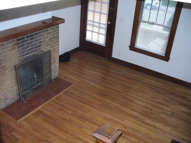 Foto del edificio - 1401 S Washington St