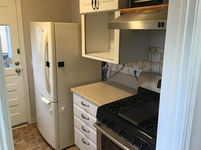 Building Photo - 2108 NW 35th St