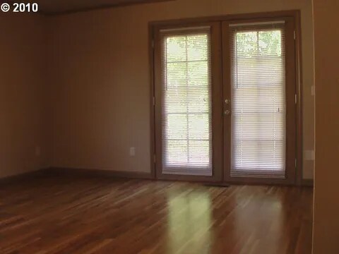 Building Photo - 9085 SW Monterey Pl