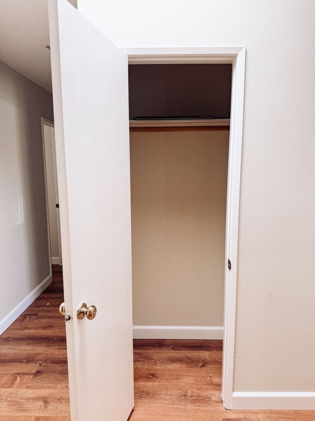 Building Photo - 6152 Orange Ave