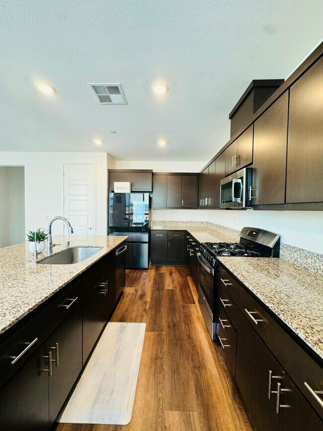 Foto del edificio - 5440 Guenoc Valley Ln