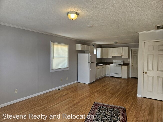Building Photo - 3 br, 1 bath House - 3901 US Highway 401 S...