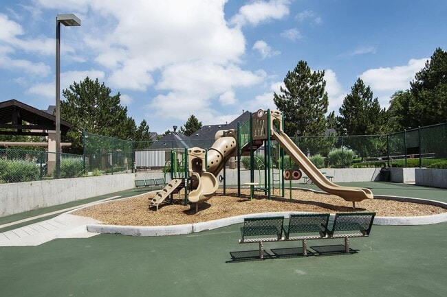 Foto del edificio - Addison at Cherry Creek