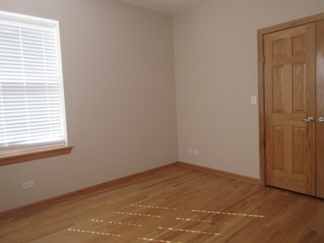 Building Photo - 4904 N Drake Ave