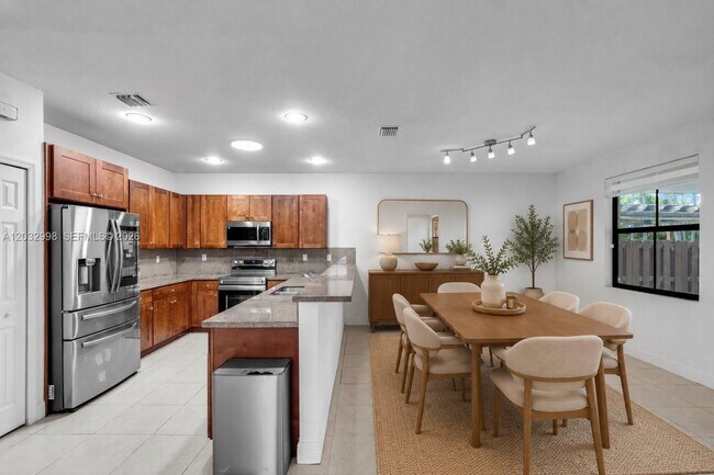Foto del edificio - 9925 NW 10th St