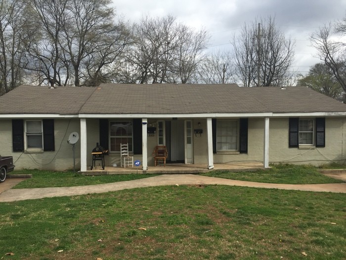 Primary Photo - Beautiful Duplex