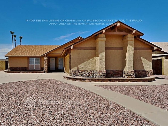 Building Photo - 2500 N Cholla St