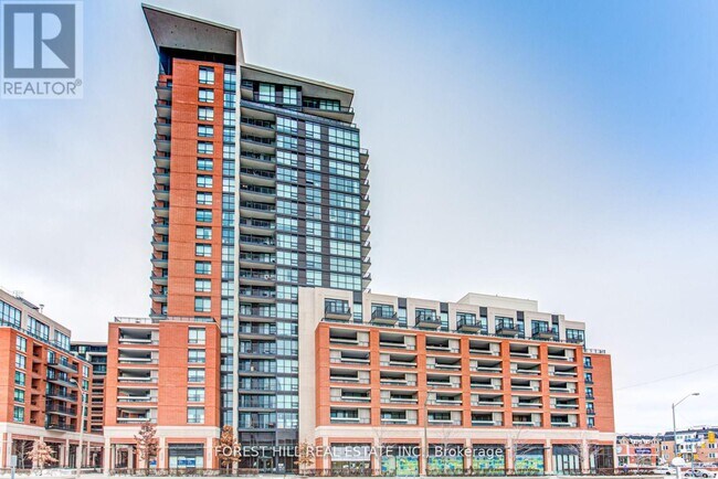 Photo du bâtiment - 800-1800 Lawrence Ave W