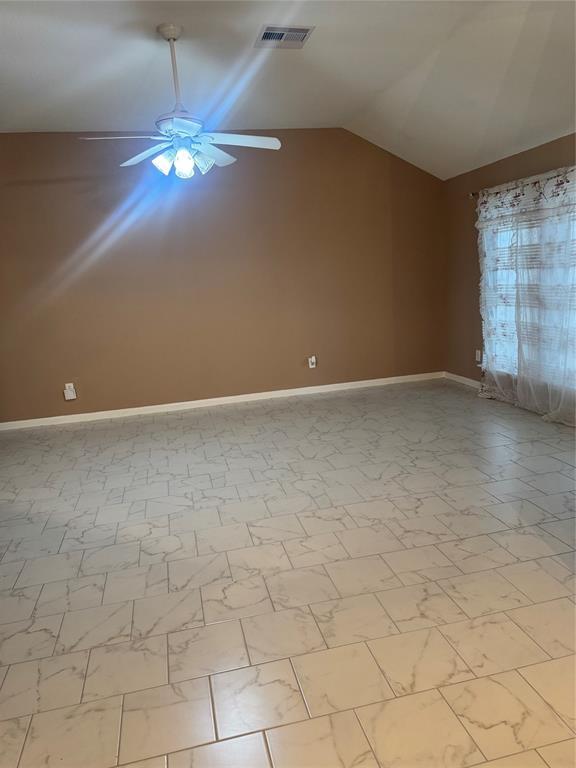 Building Photo - 7222 Greenwood Point Dr