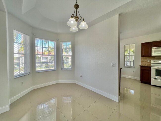 Foto del edificio - 1110 Belmont Pl