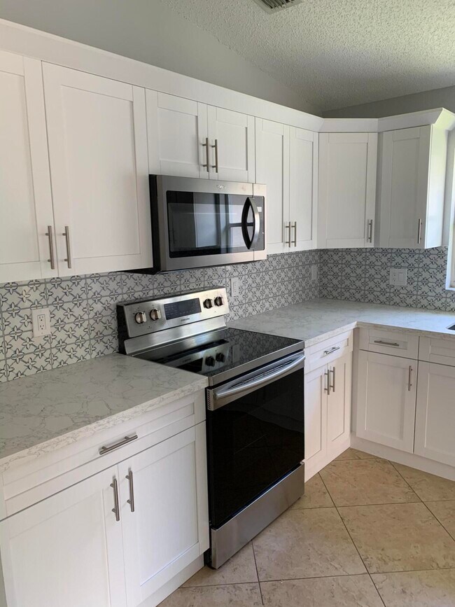 Building Photo - 1436 Waterway Cove Dr