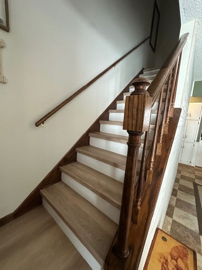 Building Photo - Spacious, Well Maintained Two Story House With 2 Car Attached Garage