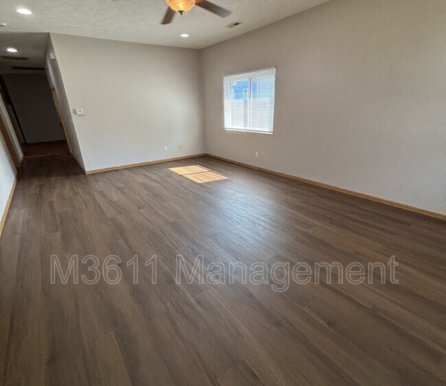 Foto del edificio - 2820 S St