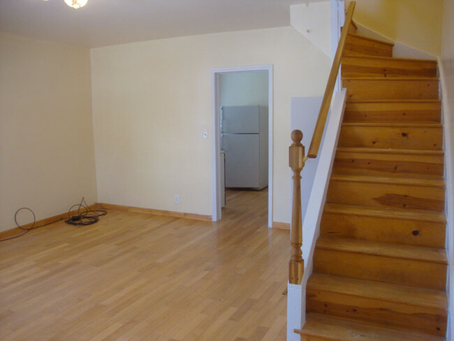 Living Room, looking toward kitchen - 239 W Venango St