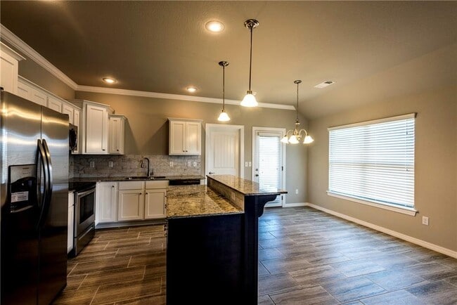 Building Photo - 4495 W Wales Dr