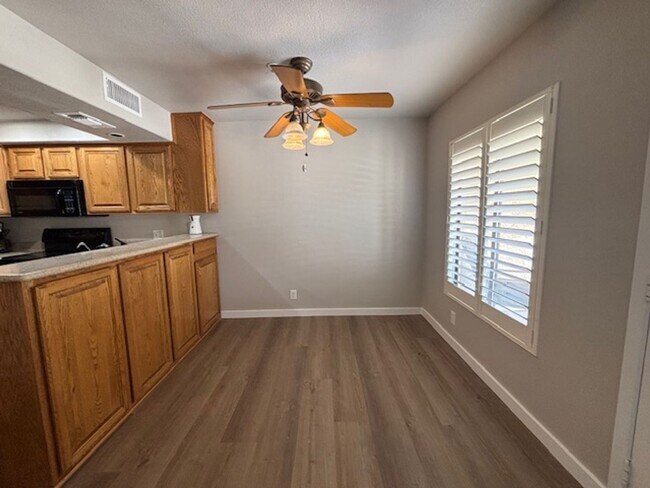 Foto del edificio - 1 Bedroom - 1.5 Bath Condo