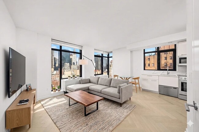 Building Photo - 49 E 34th St
