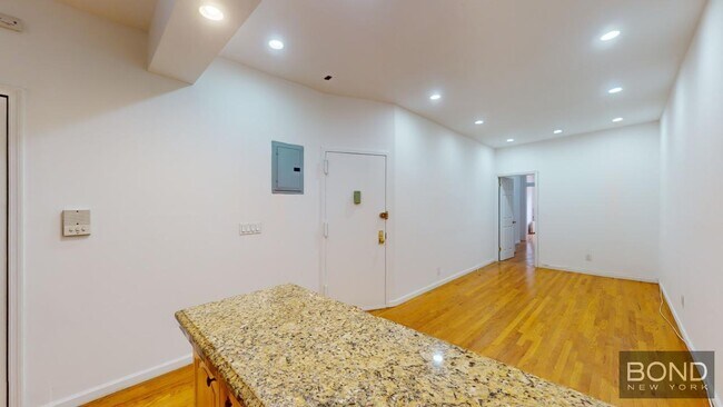 Foto del edificio - 1460 Second Avenue
