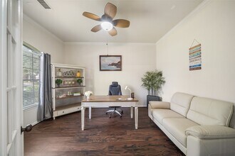 Building Photo - 6 W Prairie Dawn Cir
