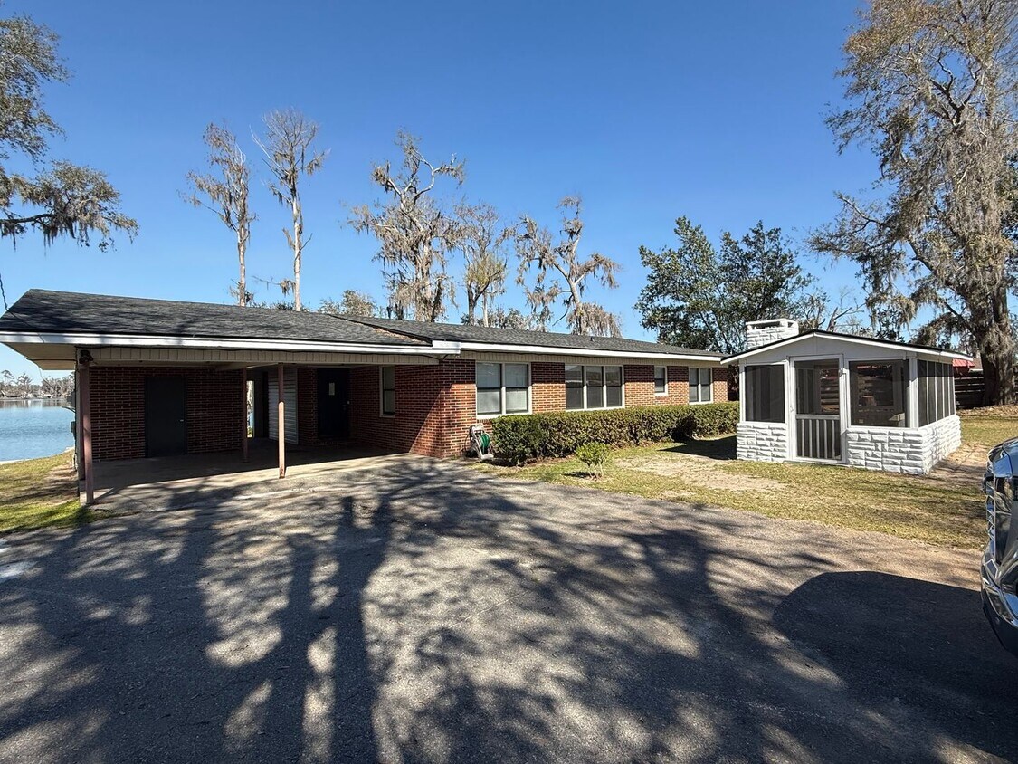 Lake House for Rent! 3BD/2B Home on Long ... - Lake House for Rent!  3BD/2B Home on Long ...
