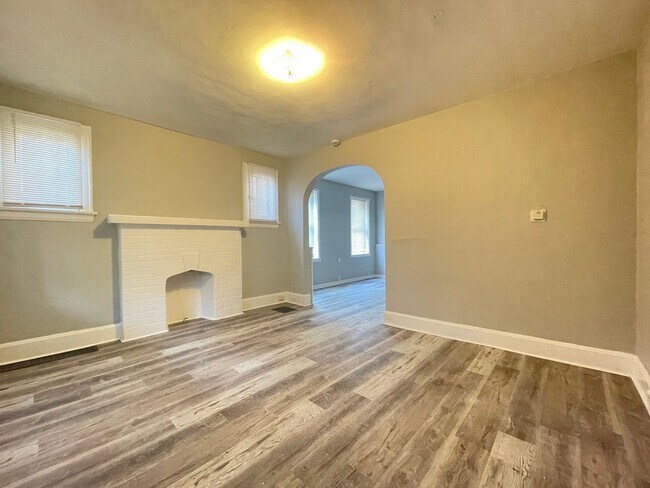 Building Photo - 966 Elberon Ave