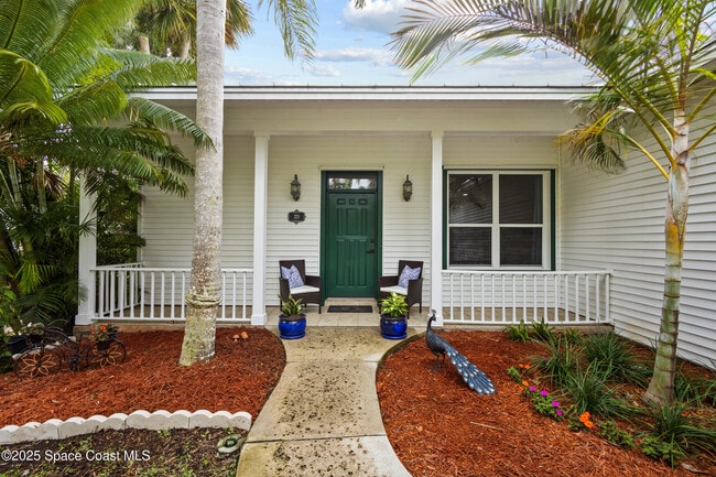 Building Photo - 225 Pelican Dr