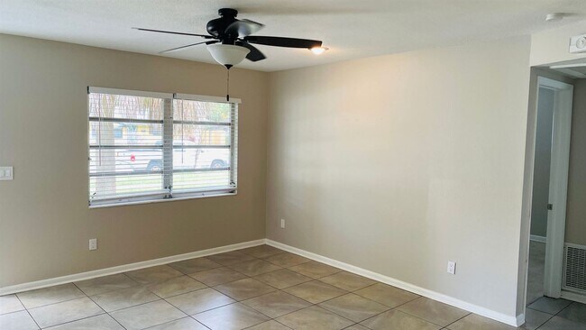 Building Photo - 3 br, 2 bath House - 6344 Kearce St