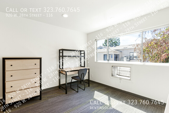 Building Photo - 920 W 28th St