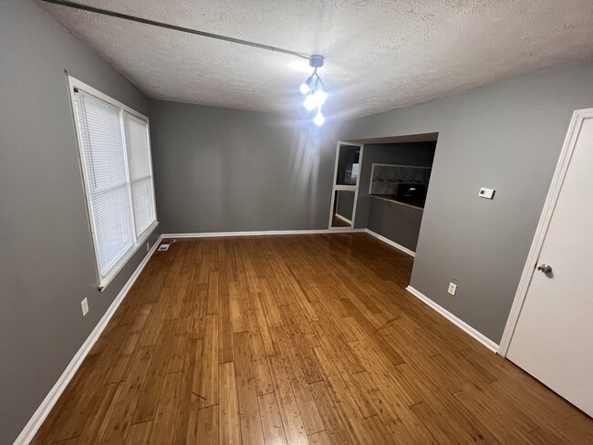 Building Photo - 229 Osage Ct