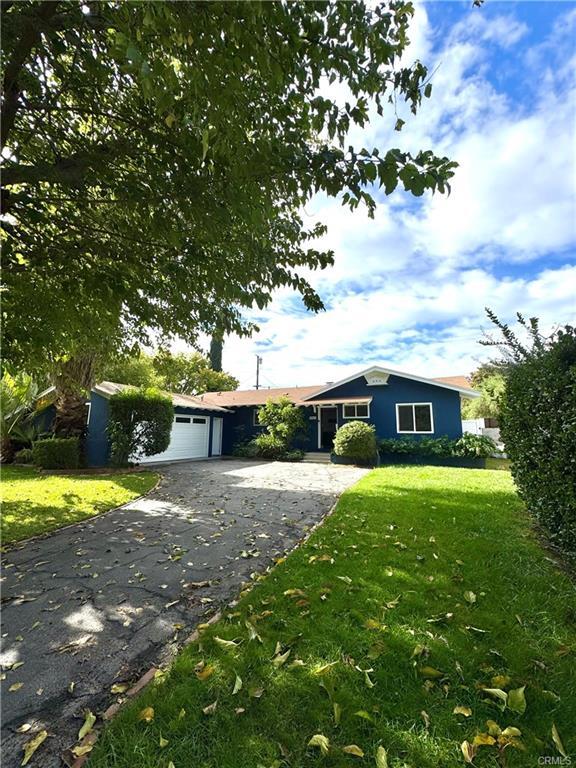 Foto principal - 7845 Nevada Ave