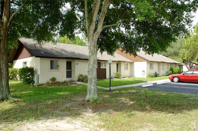 Foto del edificio - Lakeview Villas